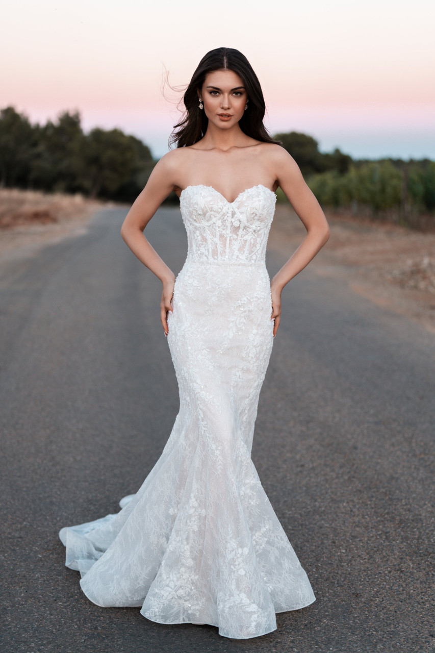 Allure Bridals bridal gown, style A1310