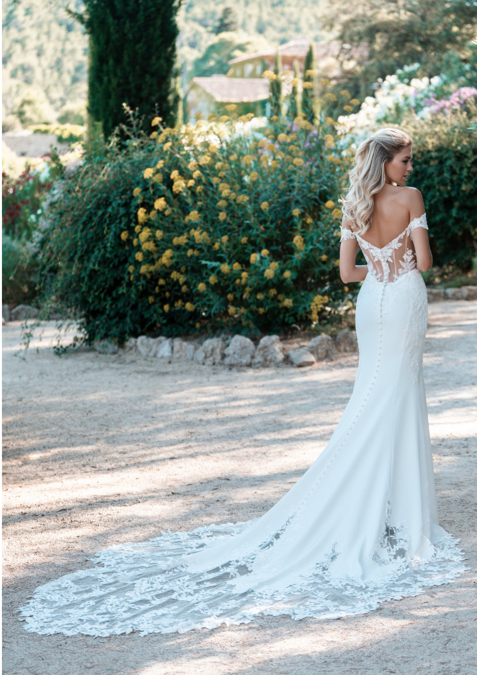 Allure Bridals bridal gown, style A1315
