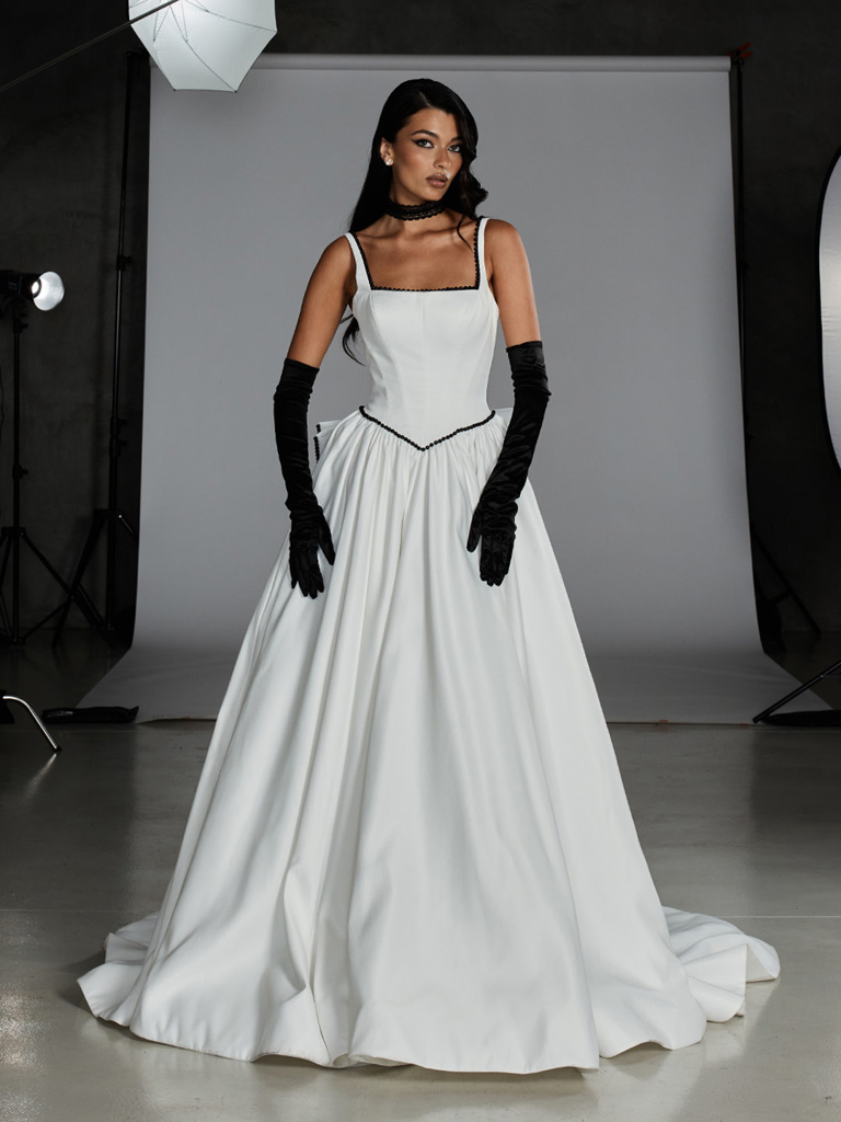 Evie Young bridal gown, style EY653 — Hayworth