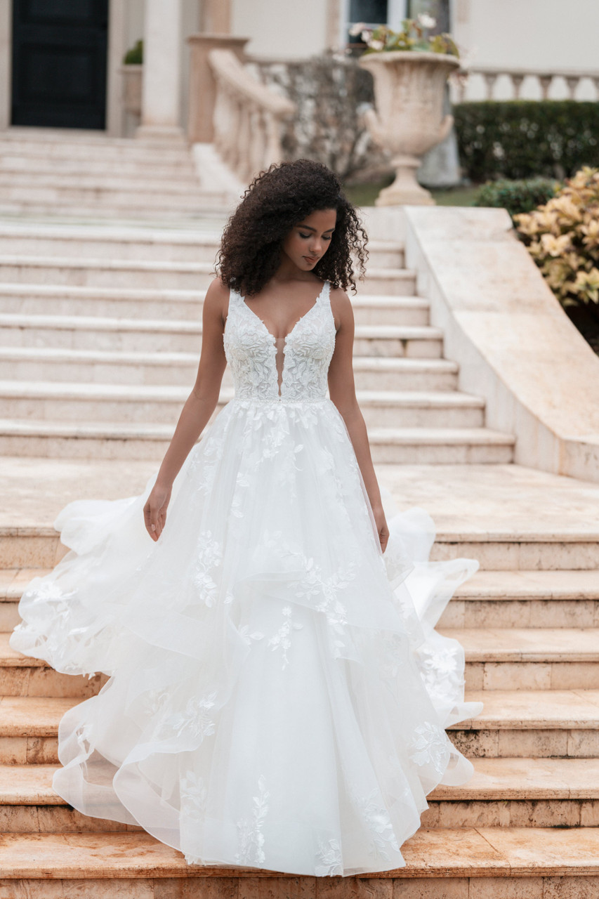 Allure Bridals bridal gown, style A1361