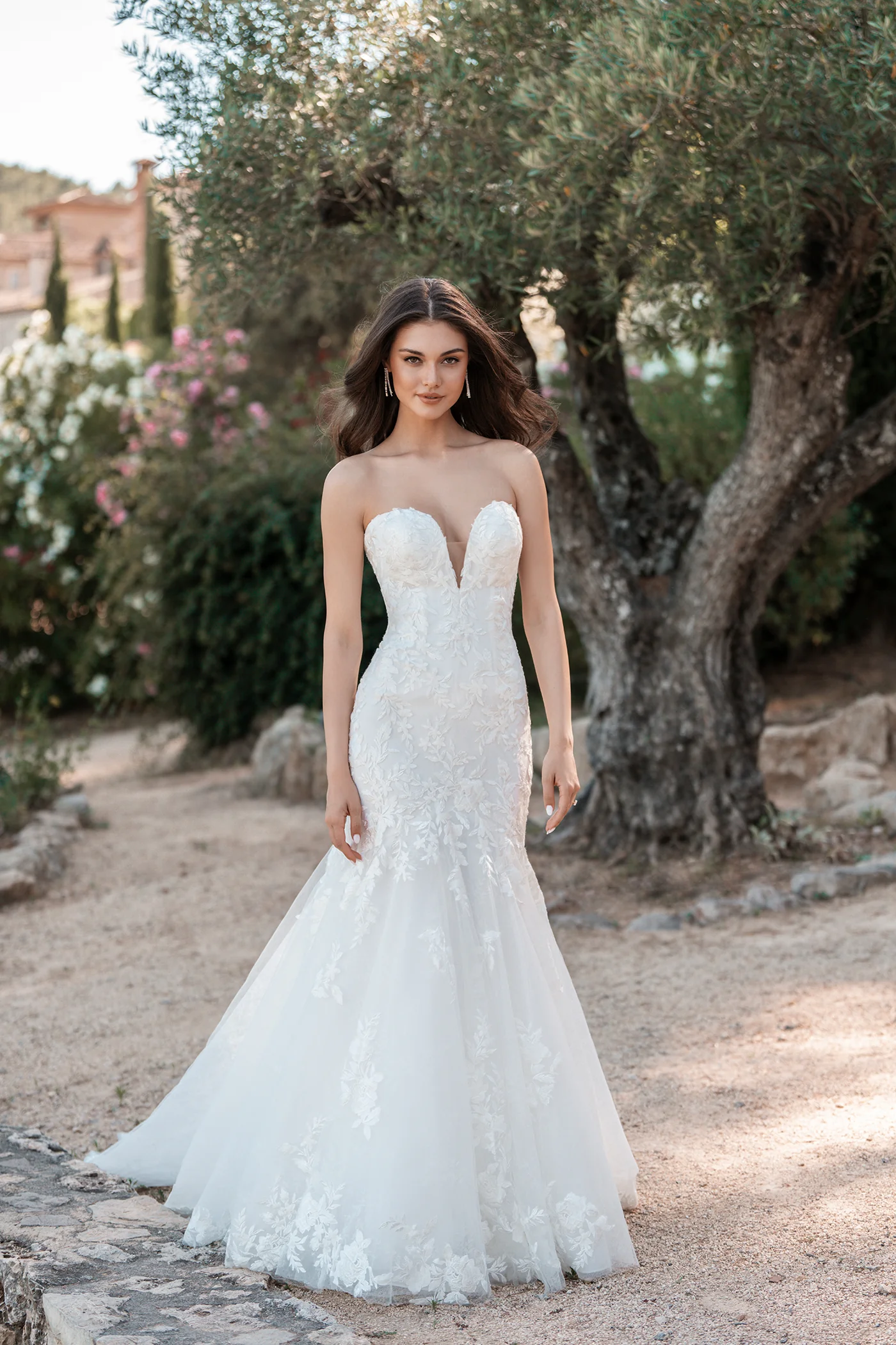 Allure Bridals bridal gown, style A1312