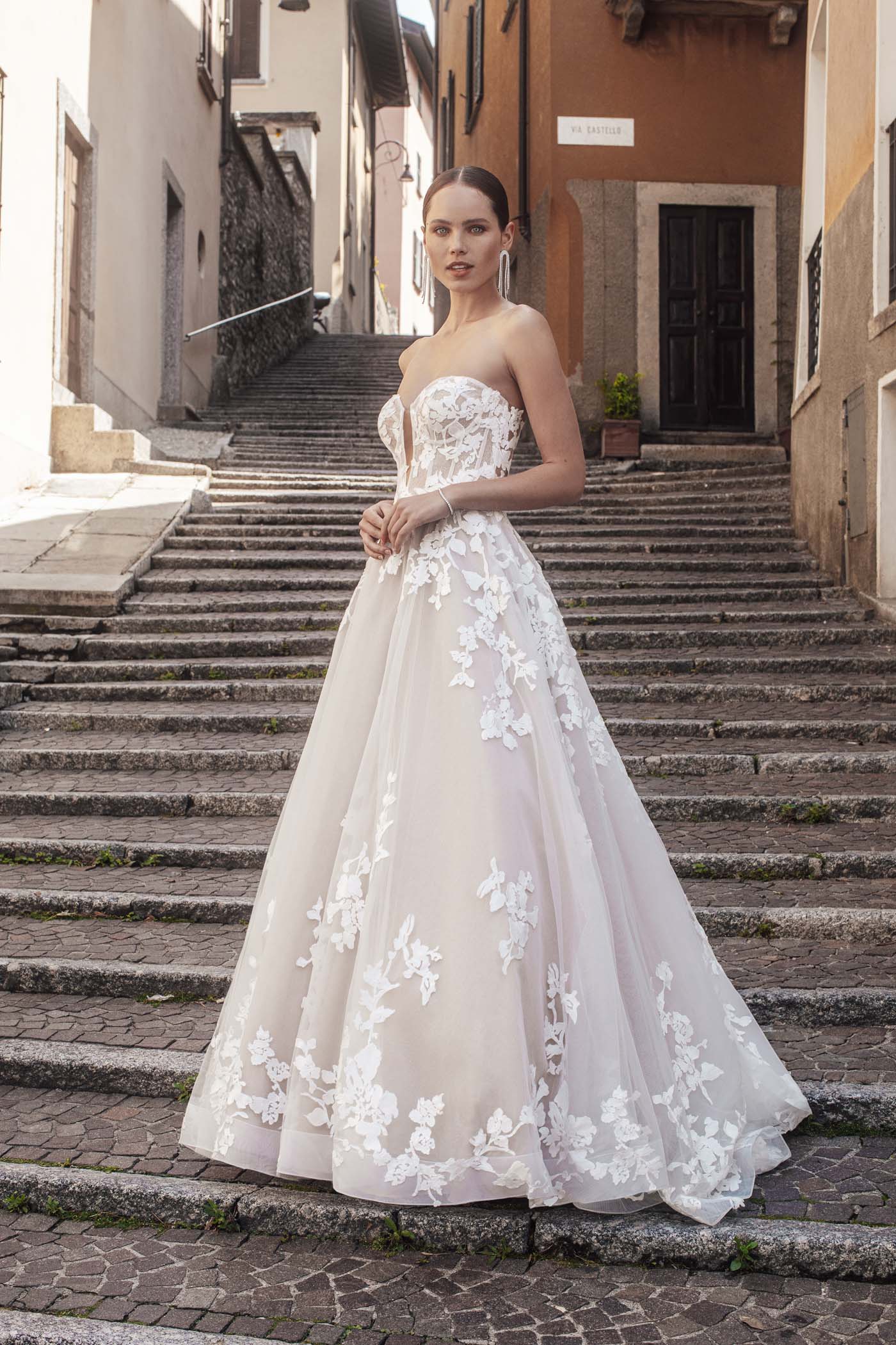 Madison James bridal gown, style MJ1005 — Harper