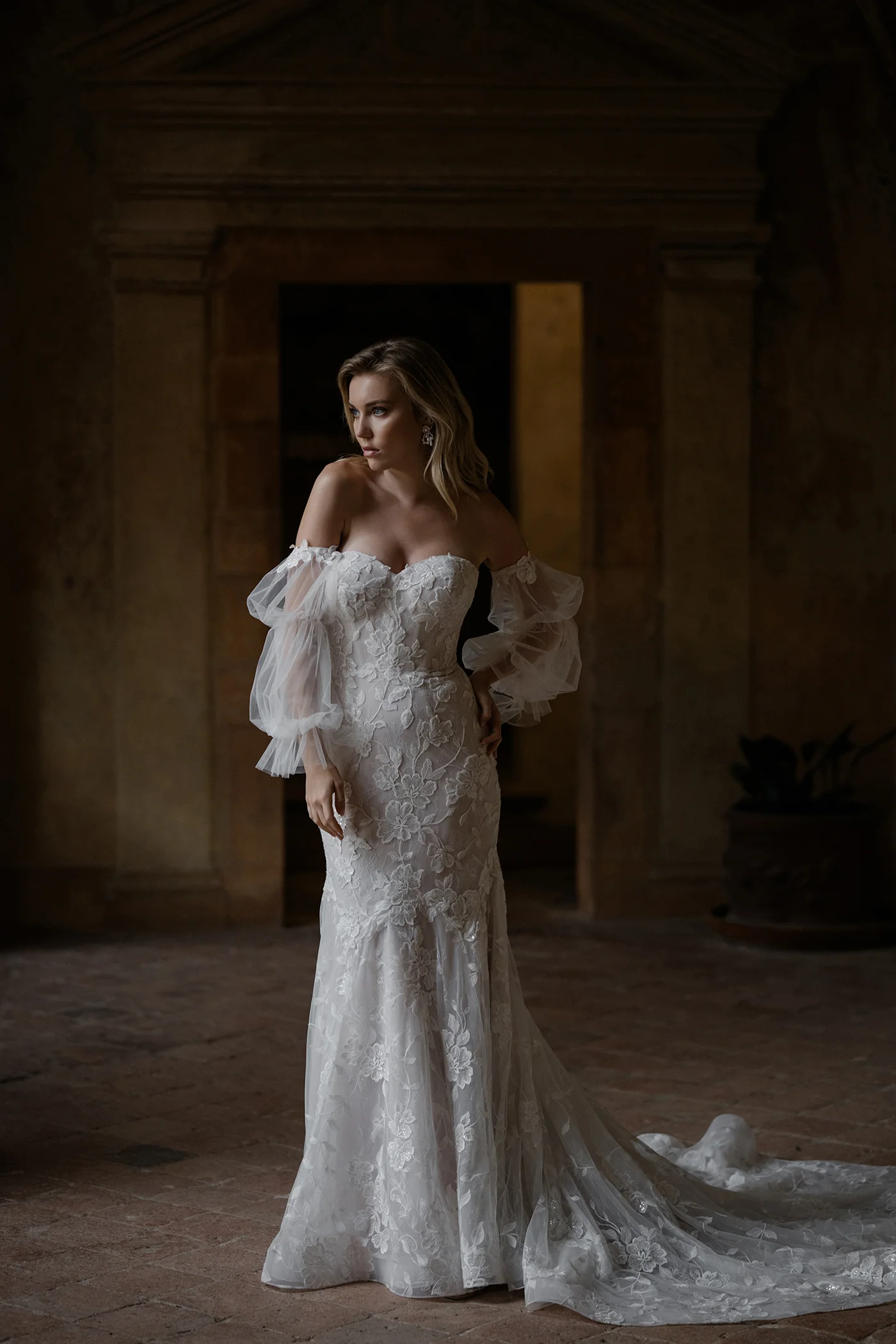 Abella bridal gown, style E513 — Victoria