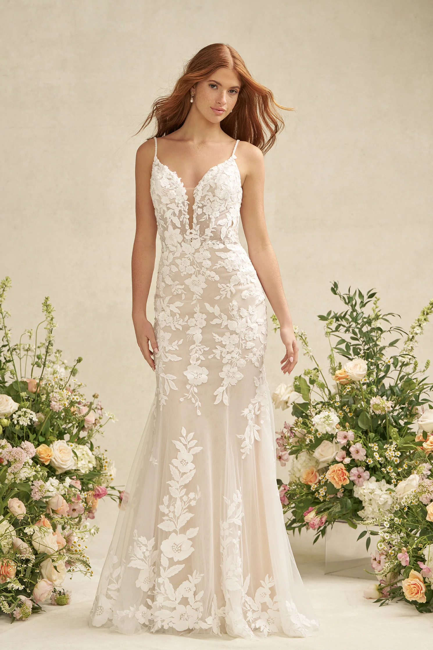 Allure Romance bridal gown, style R3904NC