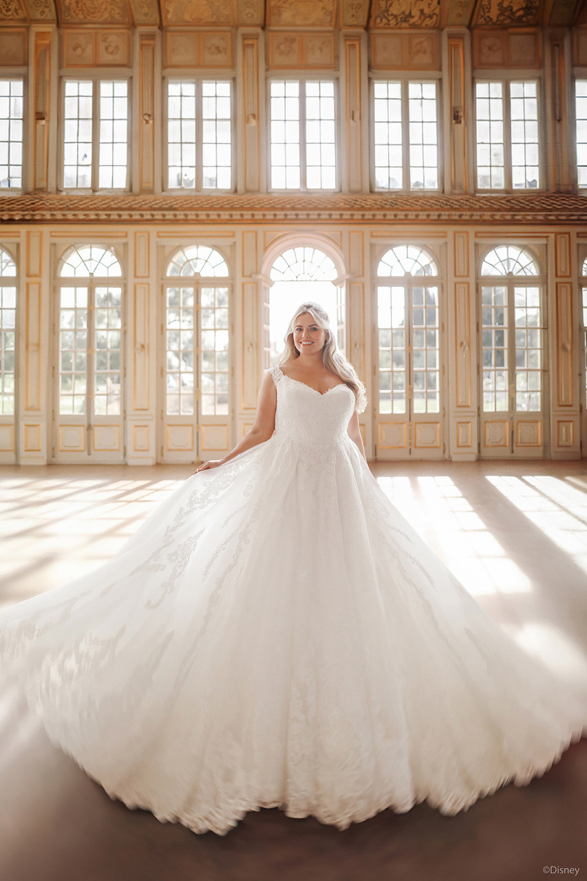 Disney Fairy Tale Weddings style D443