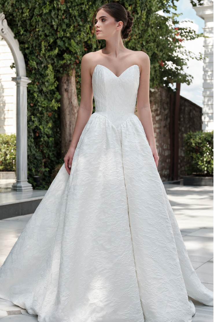 Antonio Gual bridal gown, style Holly