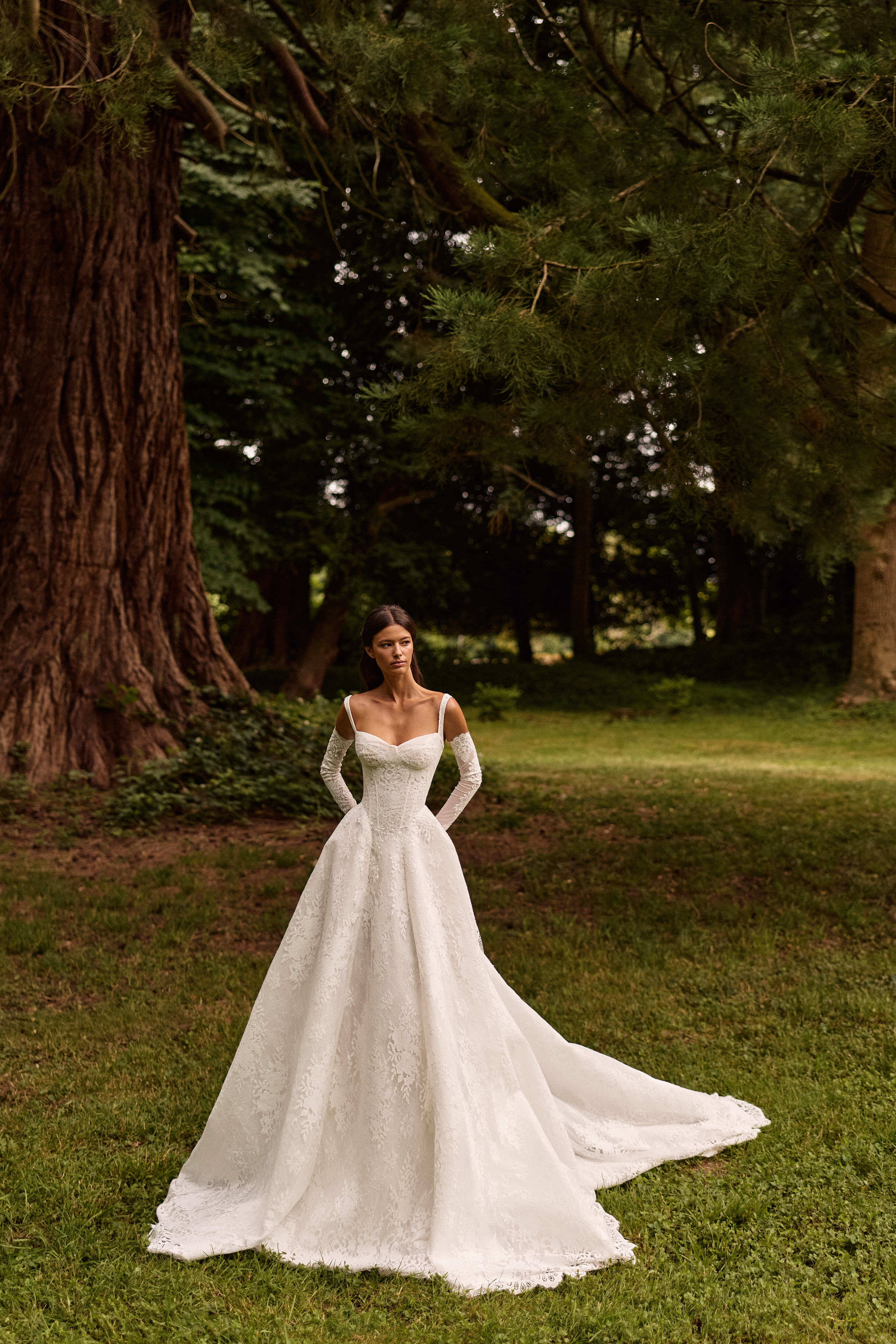 Milla Nova bridal gown, style ELISORA