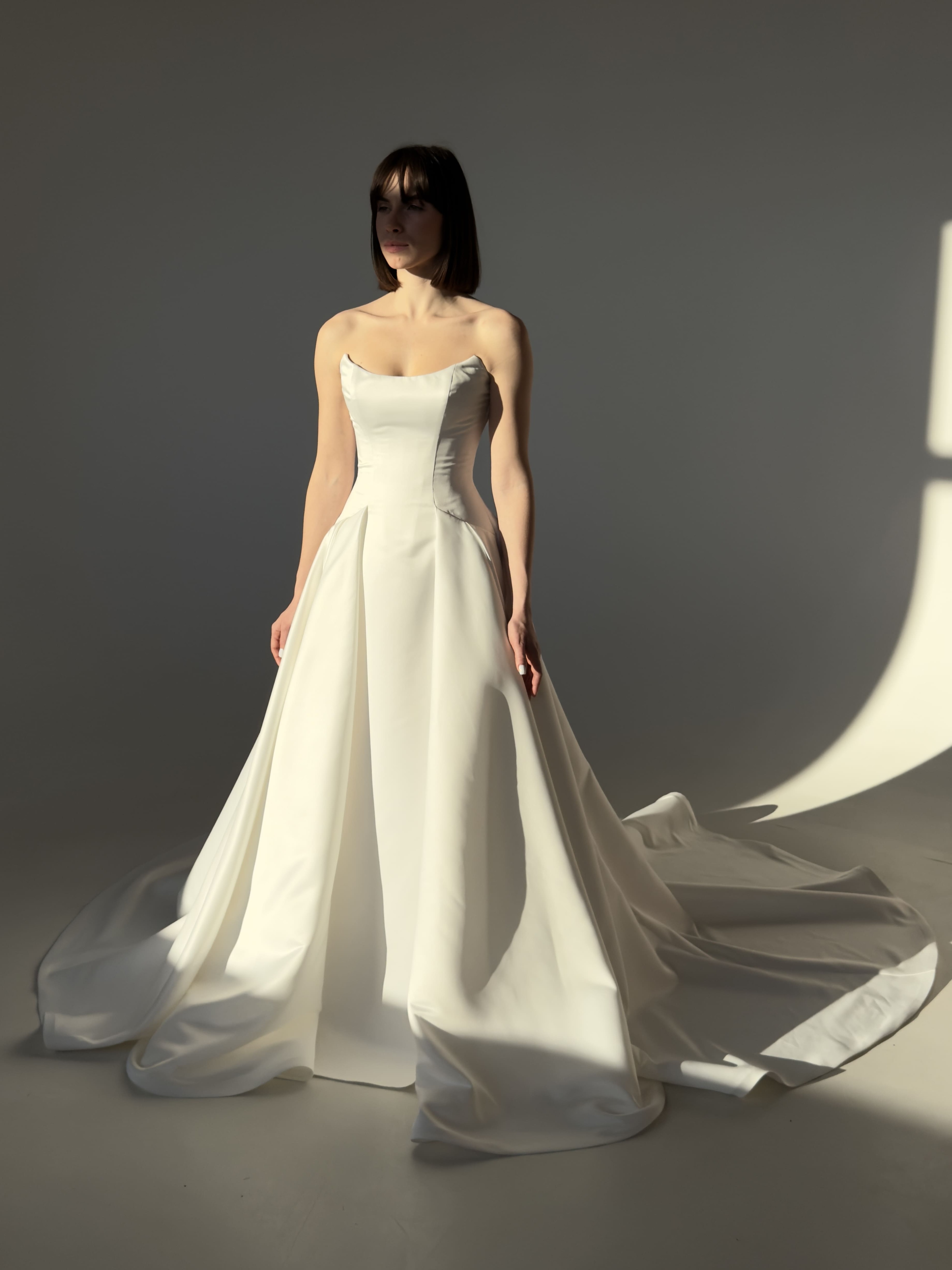 Milla Nova bridal gown, style IVELLA